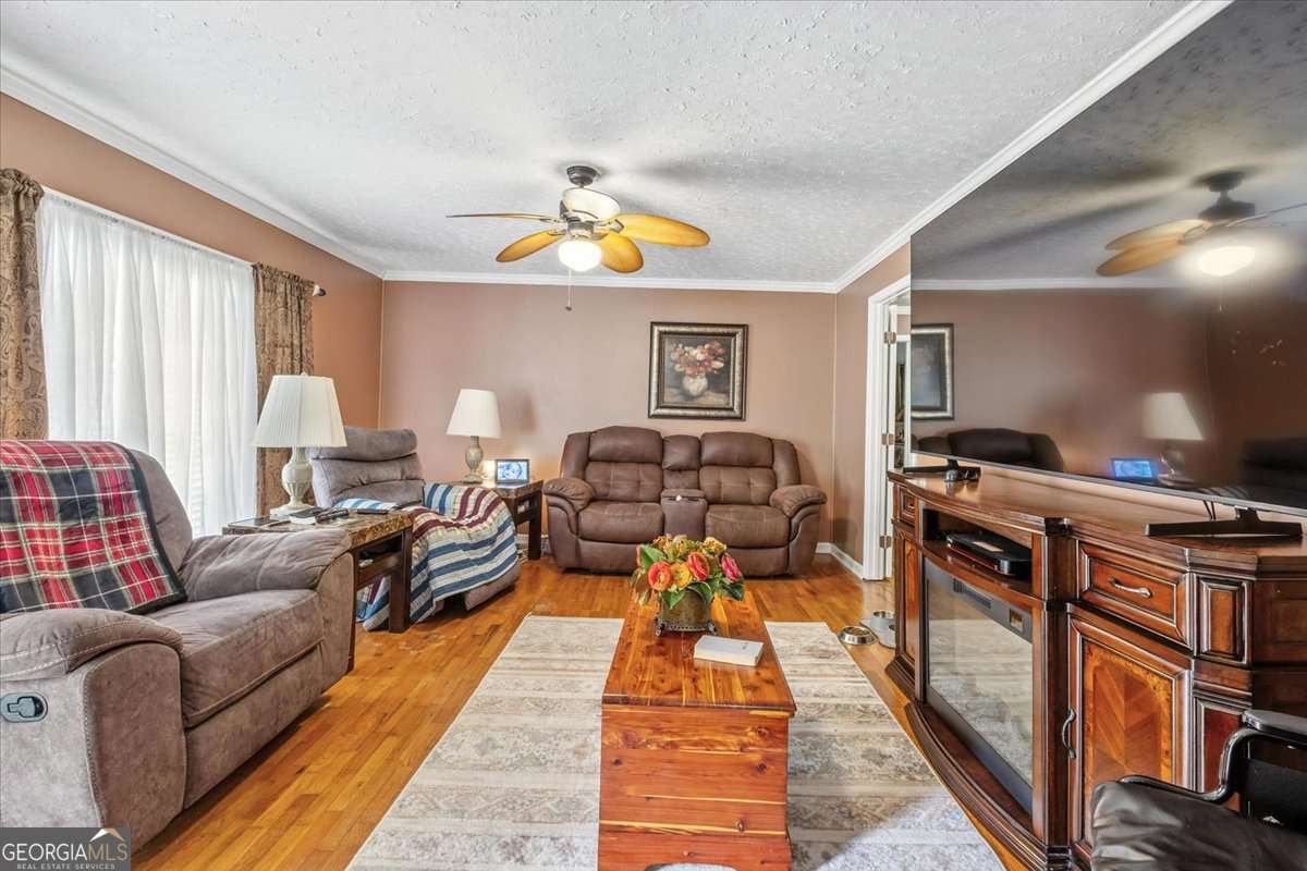 241 Riverbend Drive Plainville GA 30733