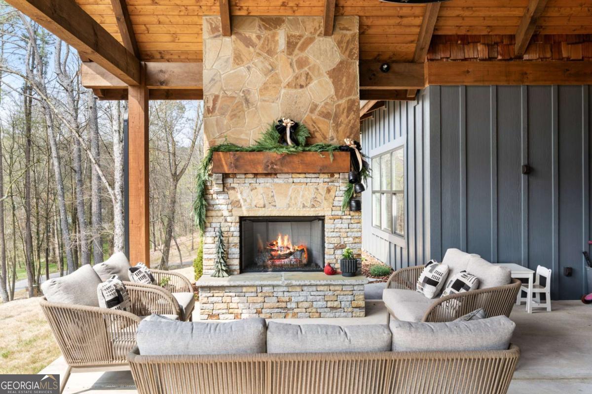 1420 Henry Evans Road Ellijay GA 30540