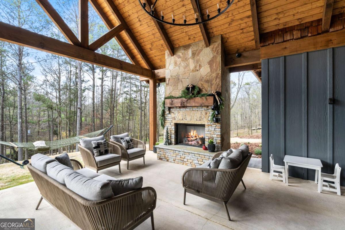 1420 Henry Evans Road Ellijay GA 30540