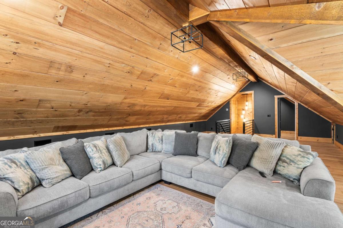 1420 Henry Evans Road Ellijay GA 30540