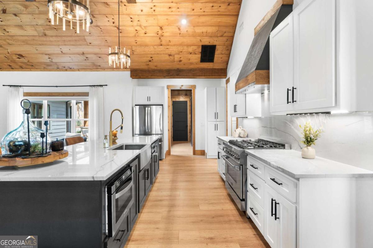1420 Henry Evans Road Ellijay GA 30540