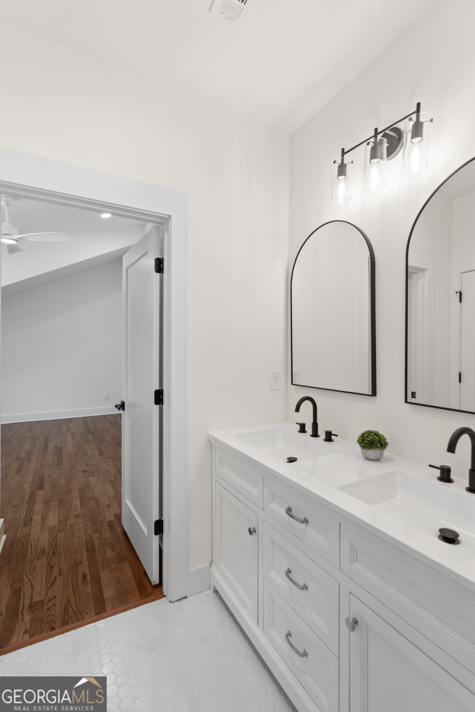 25 Candler Road SE Atlanta GA 30317