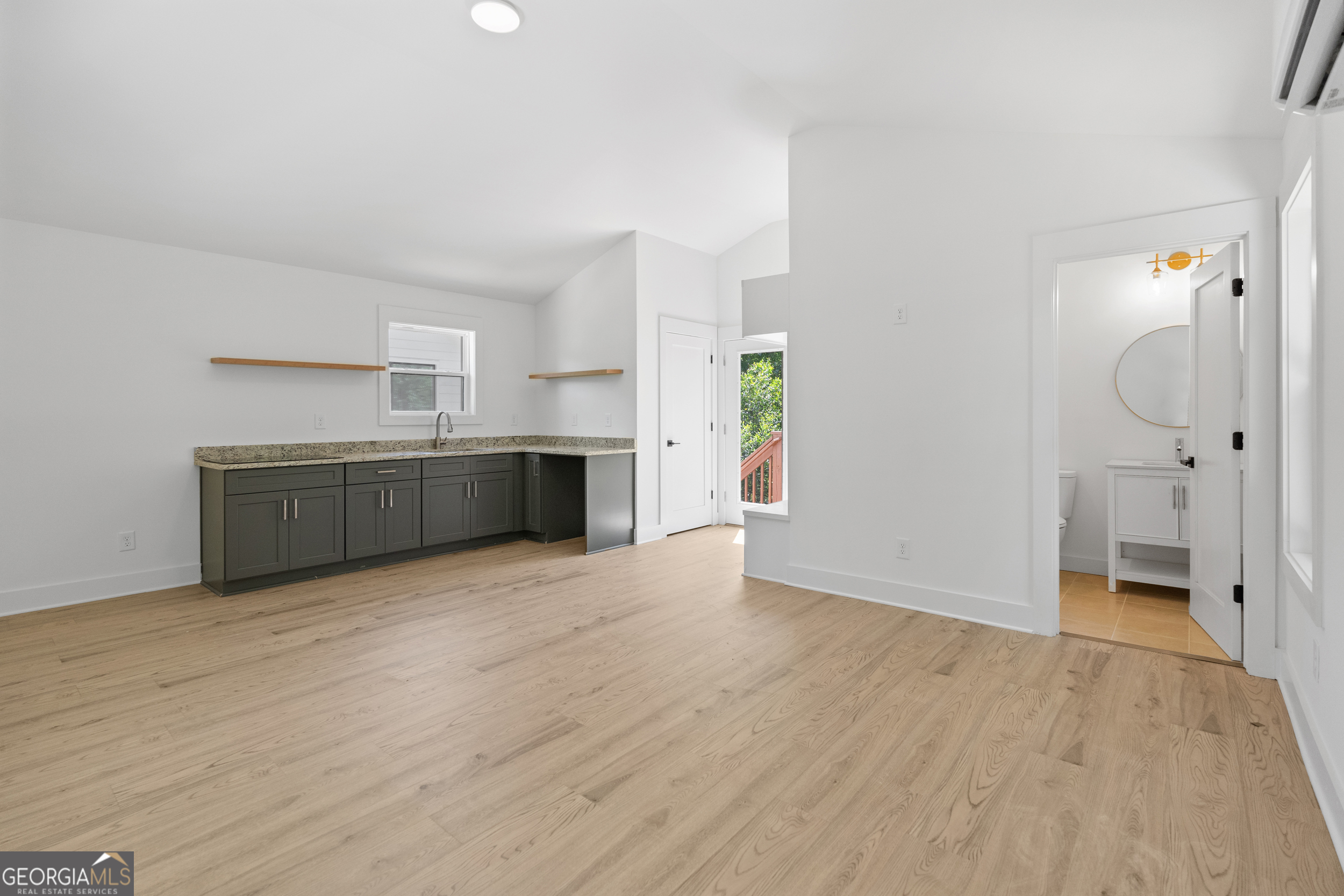 25 Candler Road SE Atlanta GA 30317