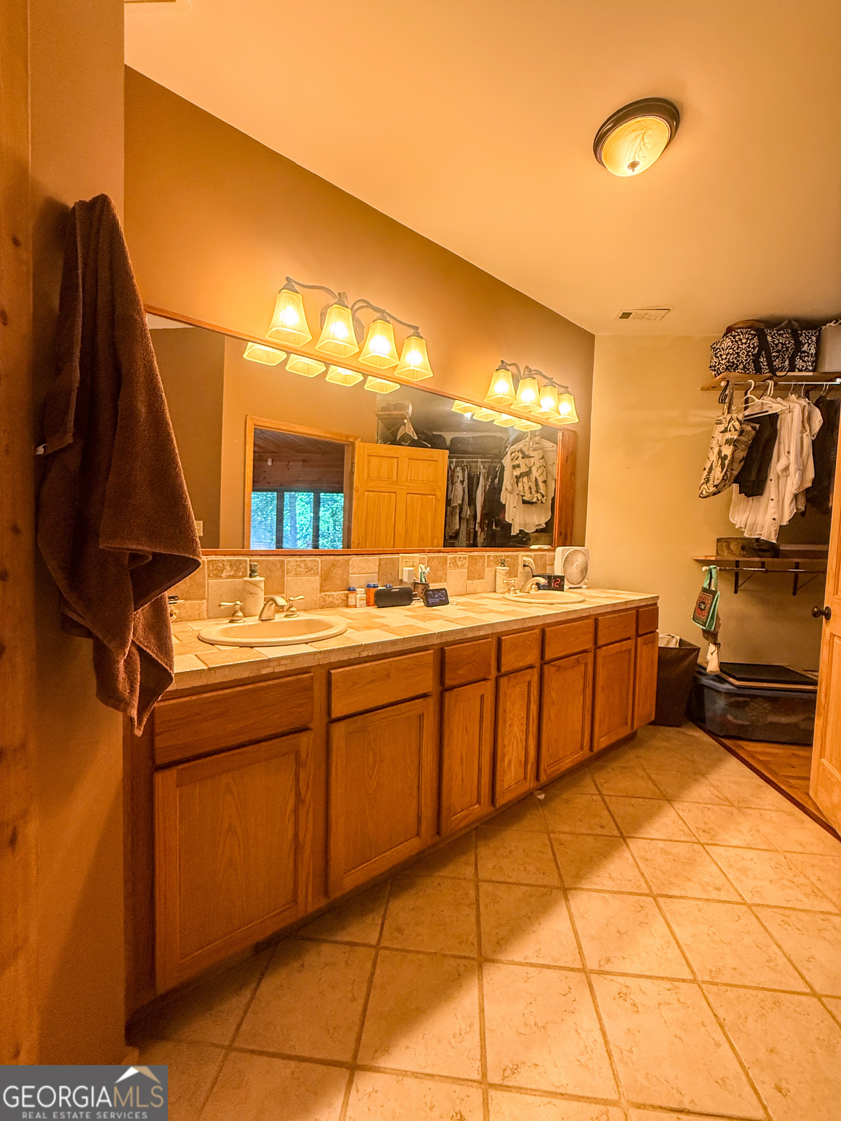 187 Still Water Way Demorest GA 30535
