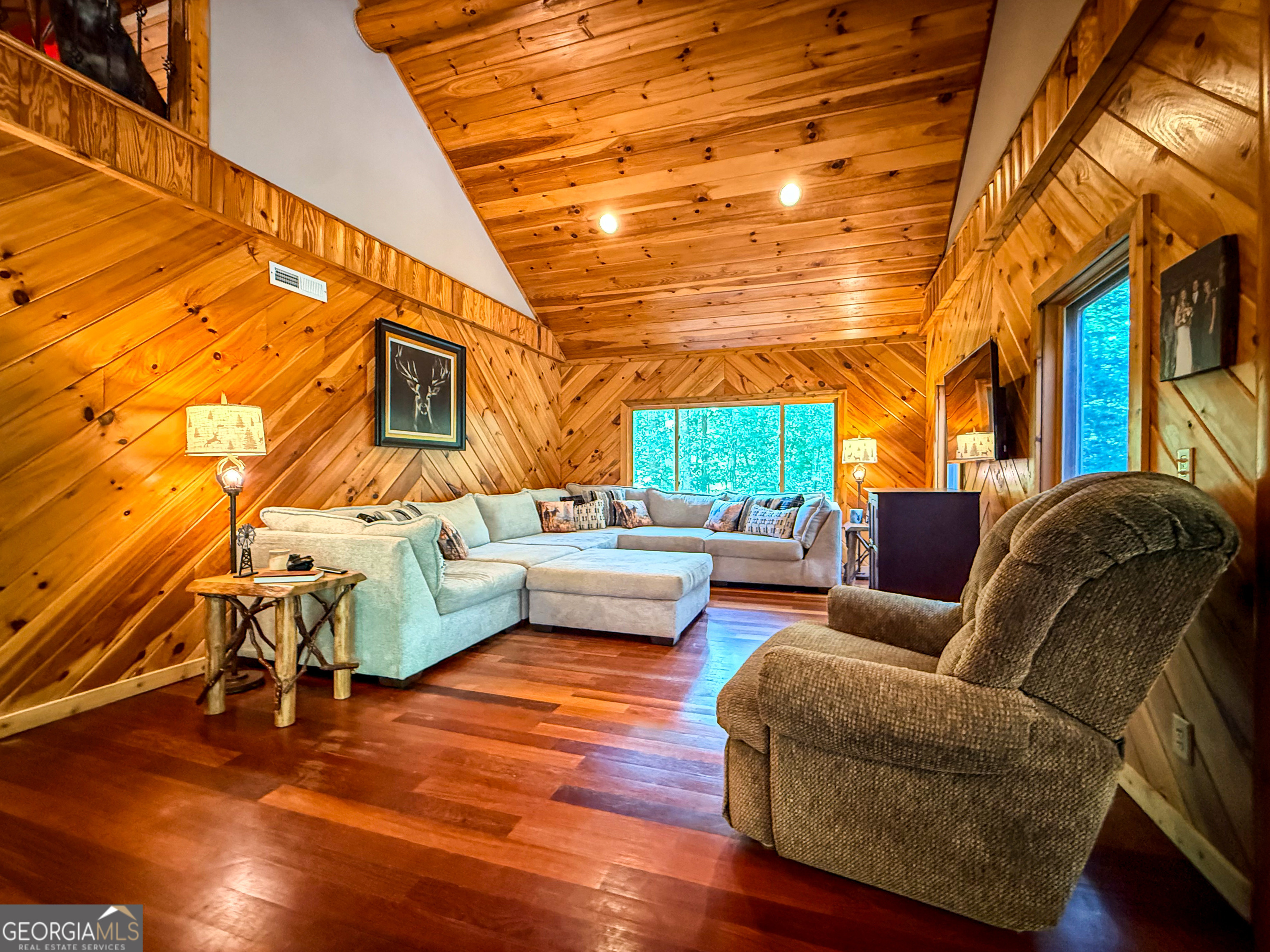 187 Still Water Way Demorest GA 30535