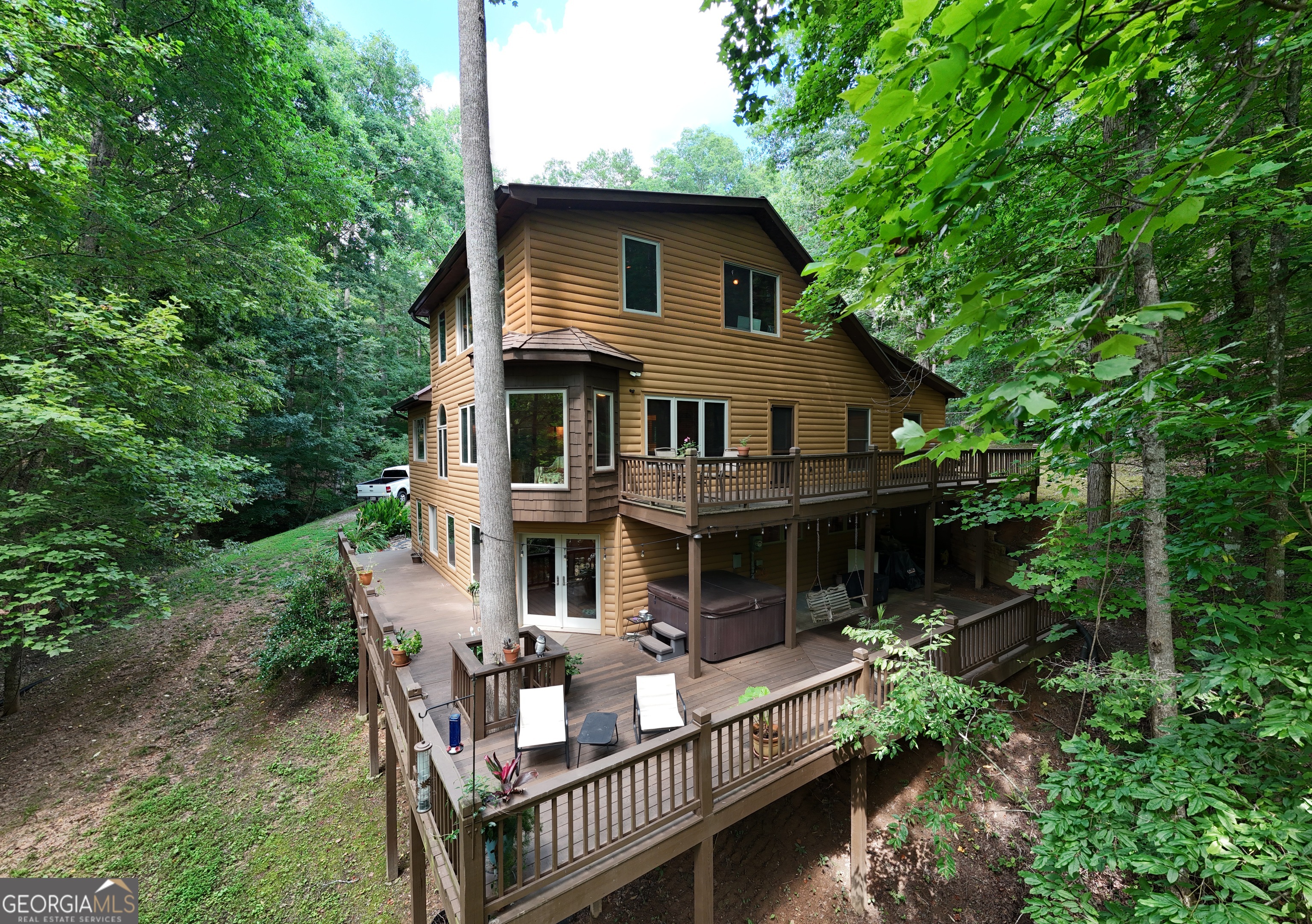 187 Still Water Way Demorest GA 30535