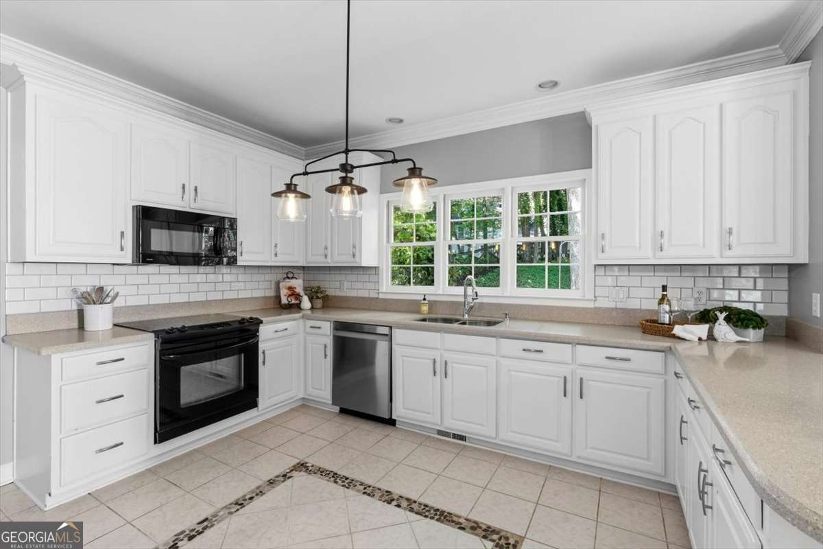 978 Laurel Springs Lane SW Marietta GA 30064