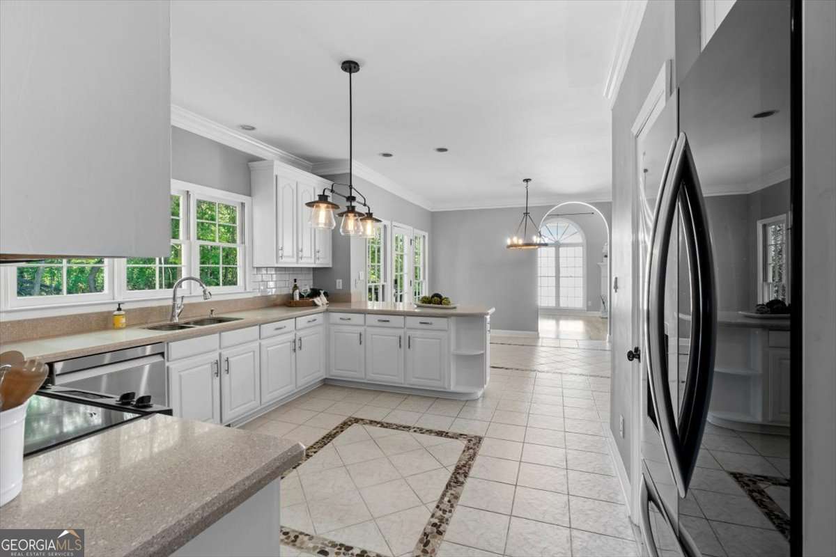 978 Laurel Springs Lane SW Marietta GA 30064