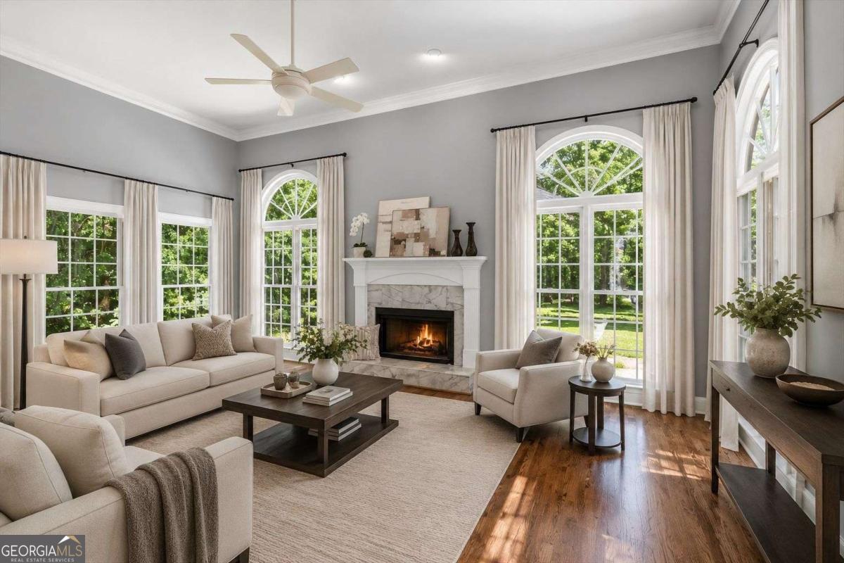 978 Laurel Springs Lane SW Marietta GA 30064
