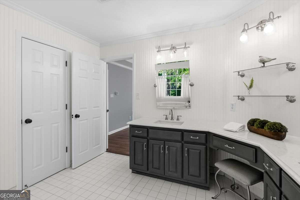 978 Laurel Springs Lane SW Marietta GA 30064
