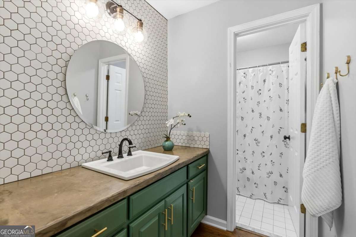 978 Laurel Springs Lane SW Marietta GA 30064