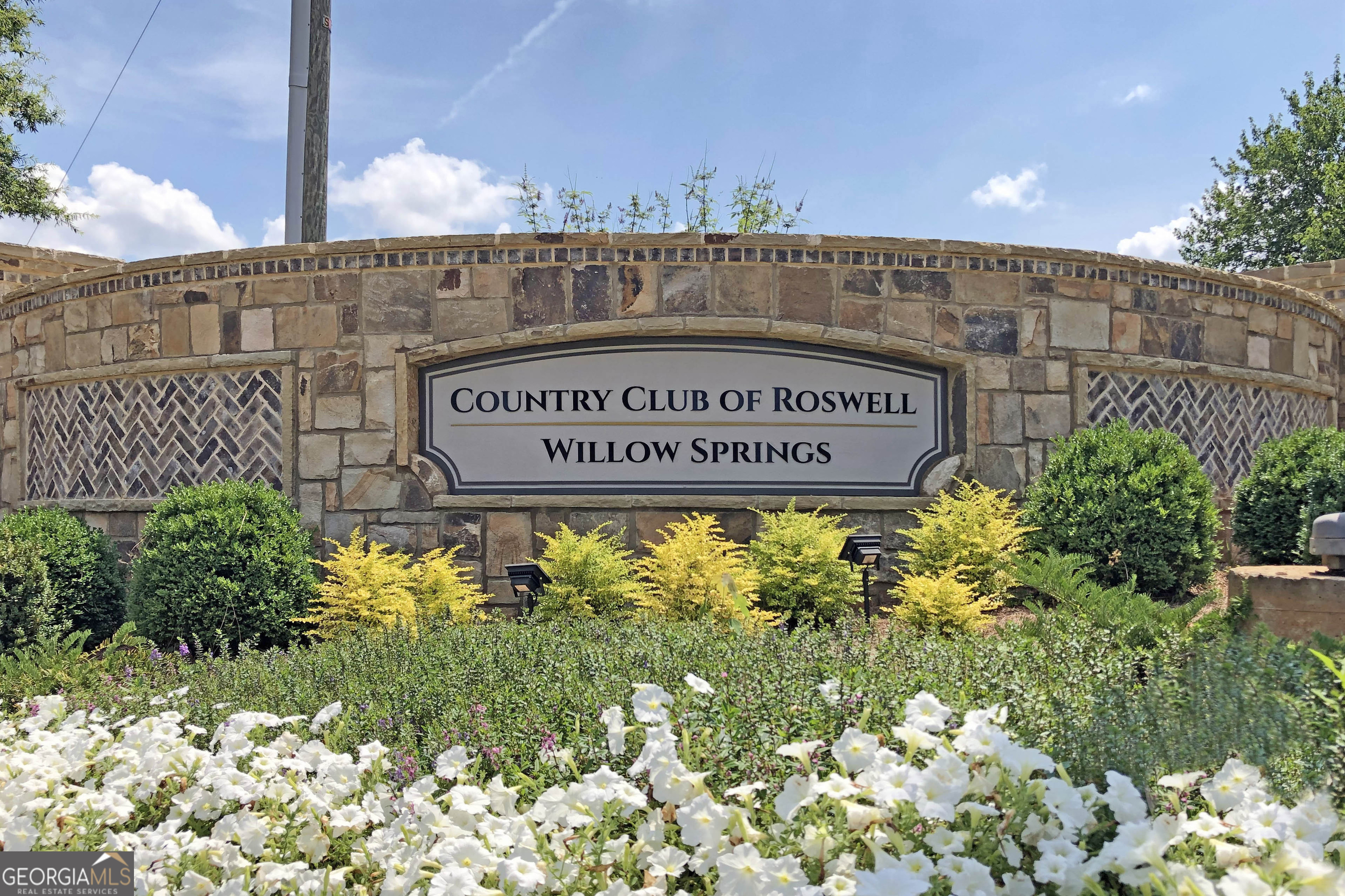 2270 Roxburgh Drive Roswell GA 30076