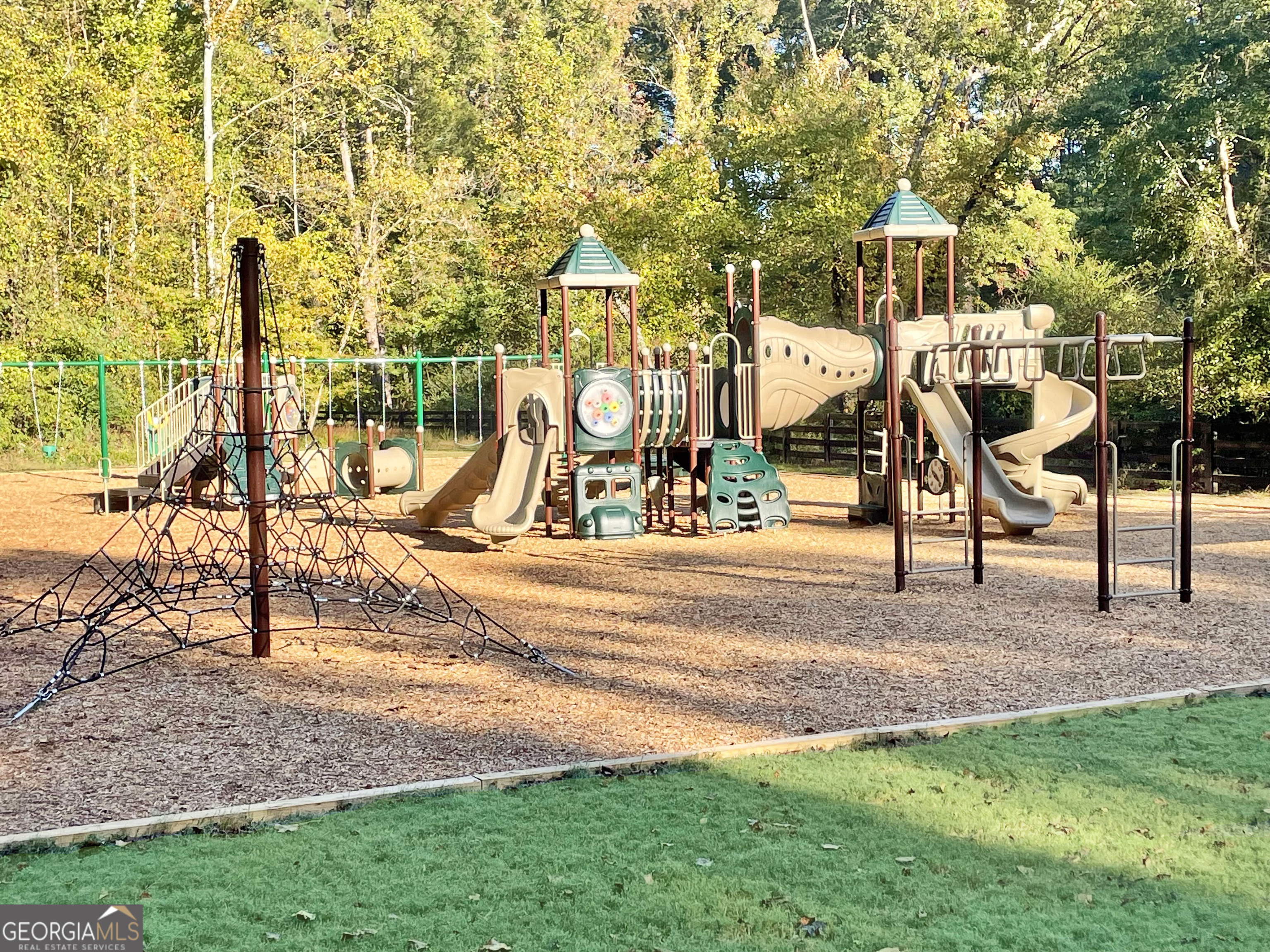 2270 Roxburgh Drive Roswell GA 30076