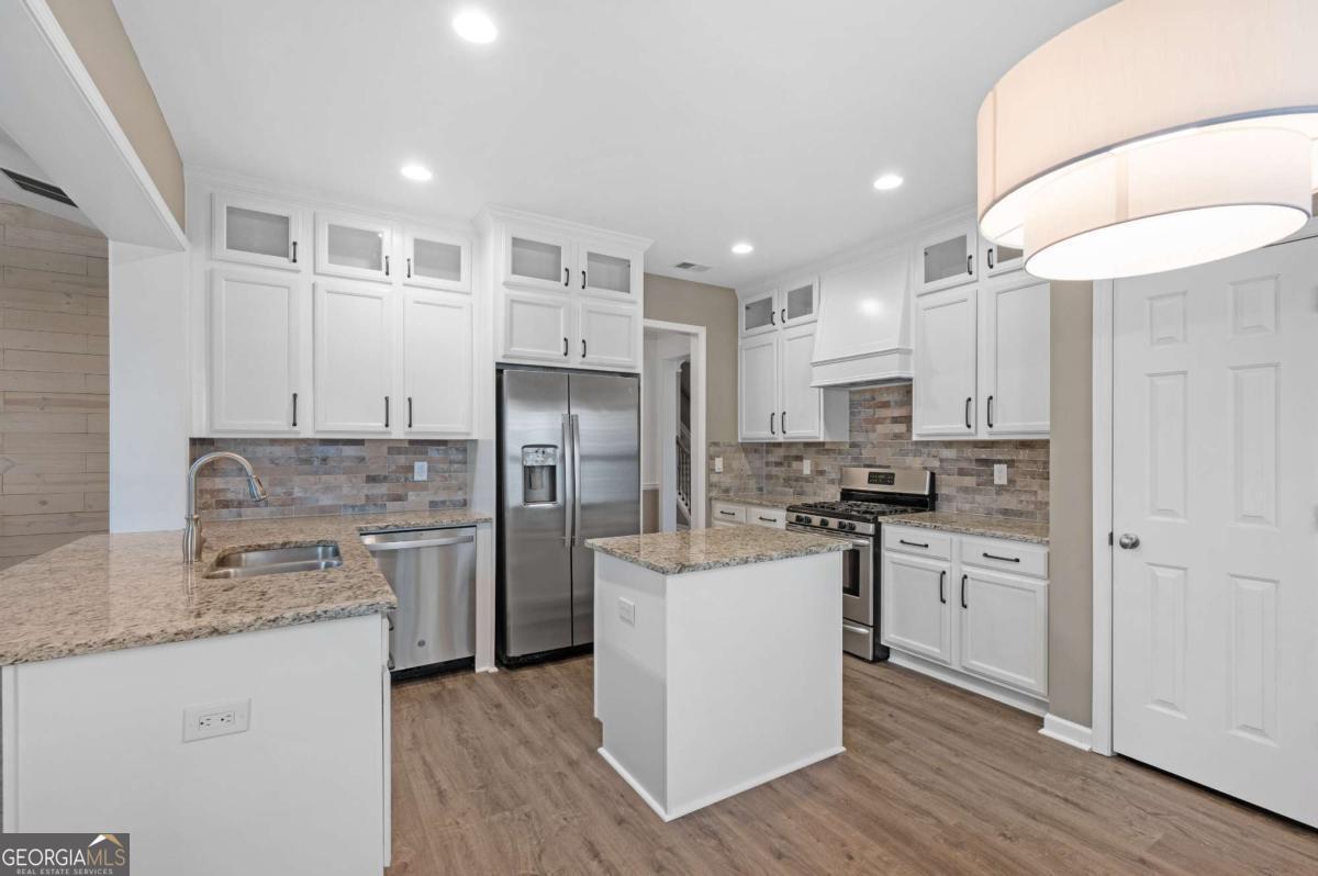 298 S Village Square Canton GA 30115