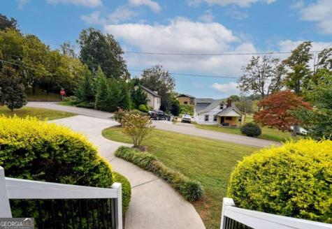 41 Hall Street Blue Ridge GA 30513