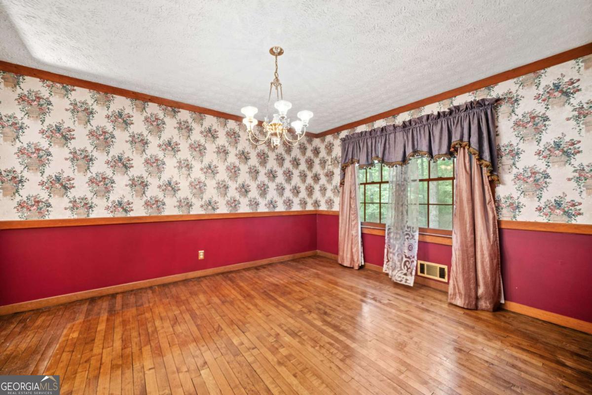 1996 Thomas Road Canton GA 30115