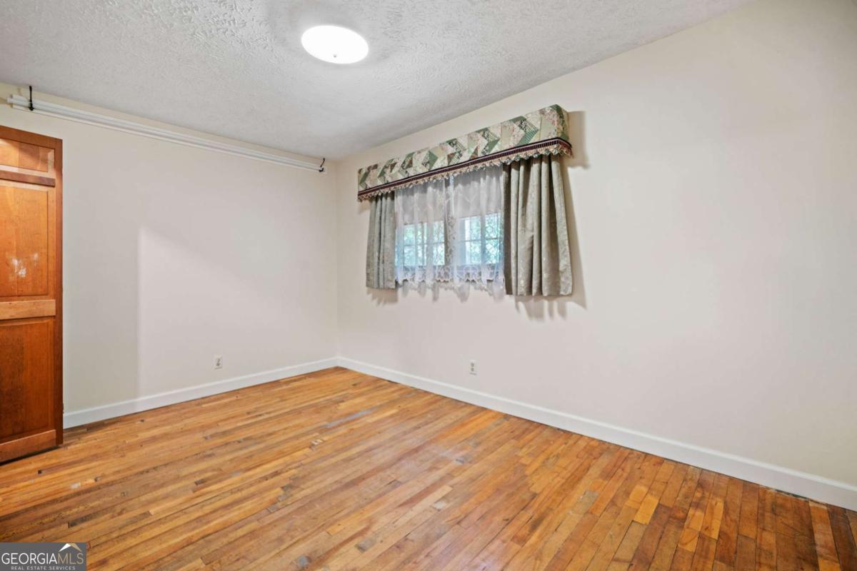 1996 Thomas Road Canton GA 30115