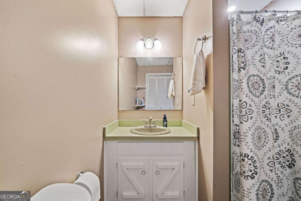 1996 Thomas Road Canton GA 30115