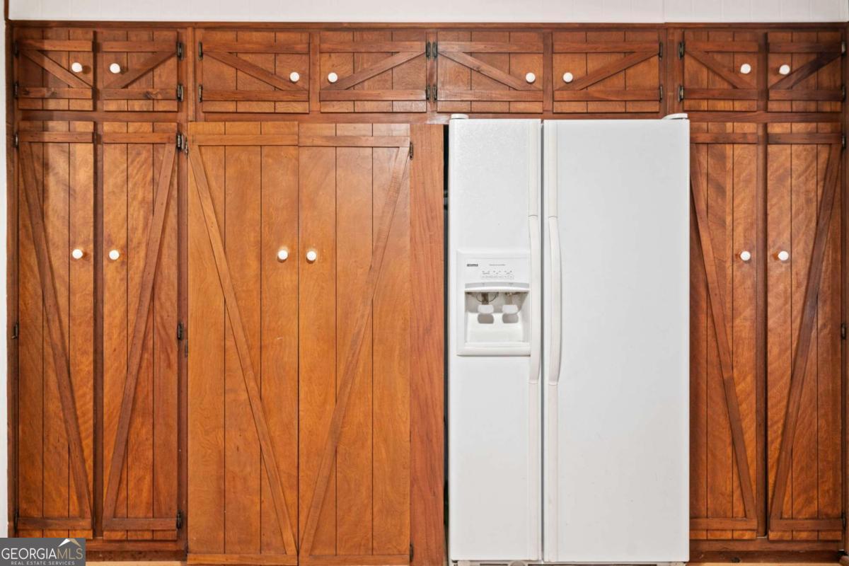 1996 Thomas Road Canton GA 30115