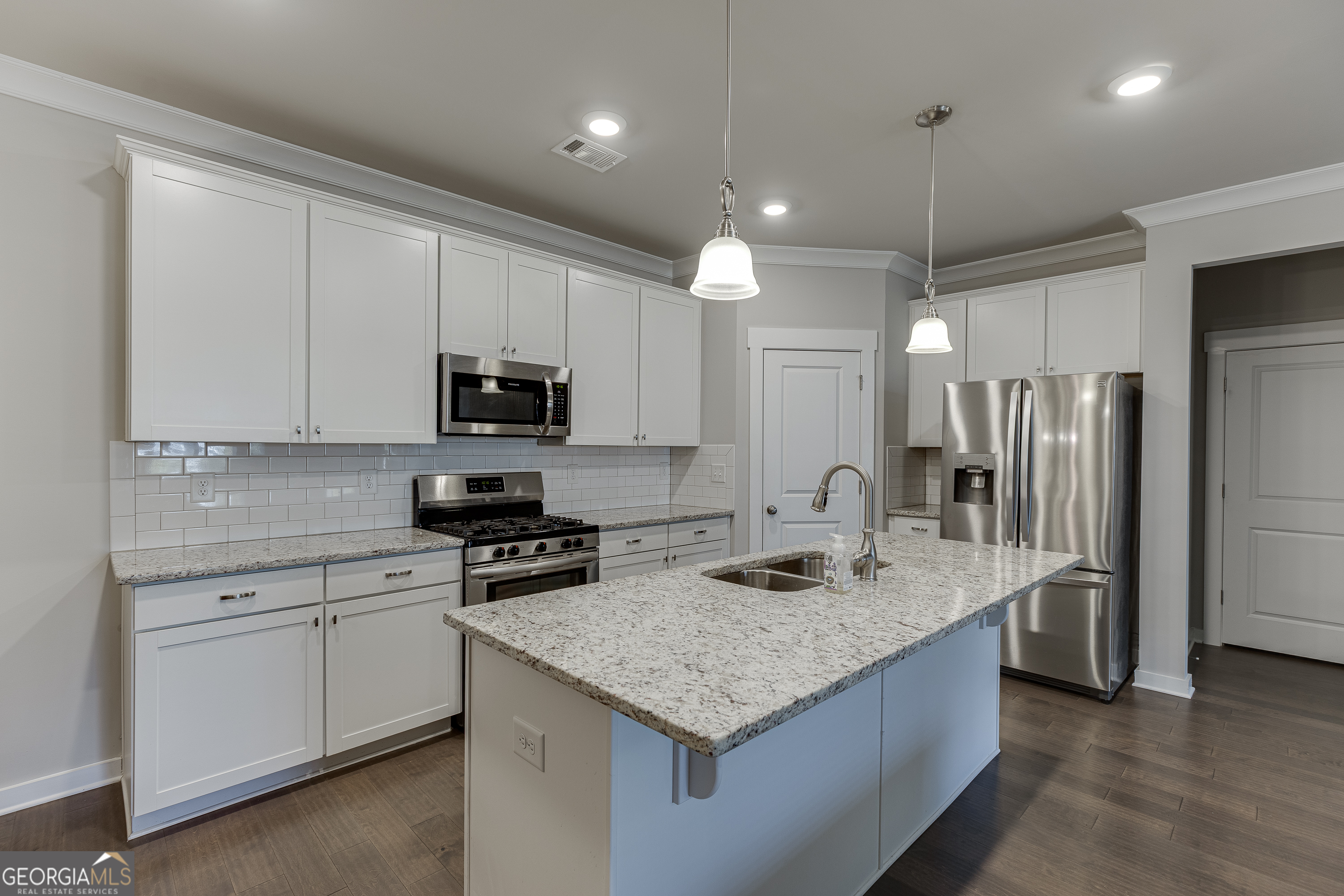 2476 Rathburn Circle Loganville GA 30052