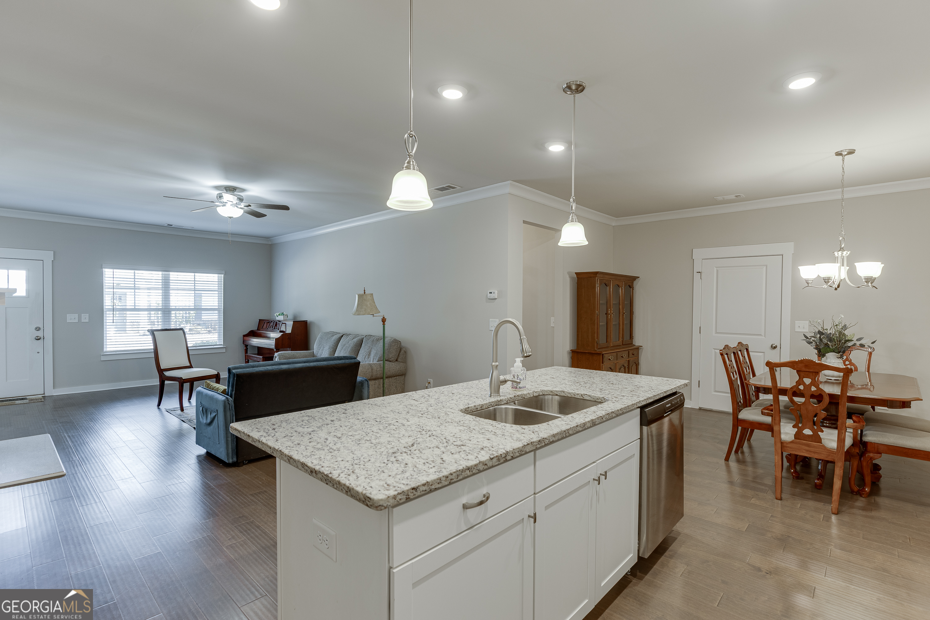 2476 Rathburn Circle Loganville GA 30052