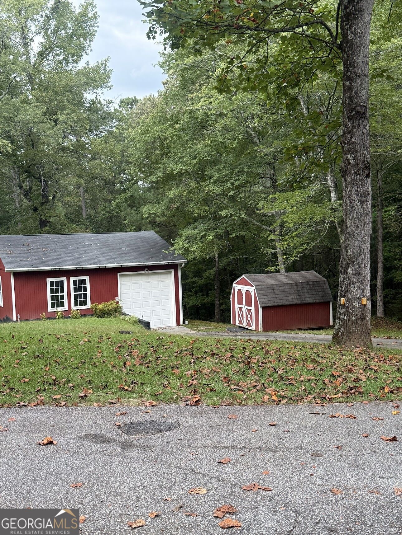 5163 W Chapel Hill Road Douglasville GA 30135