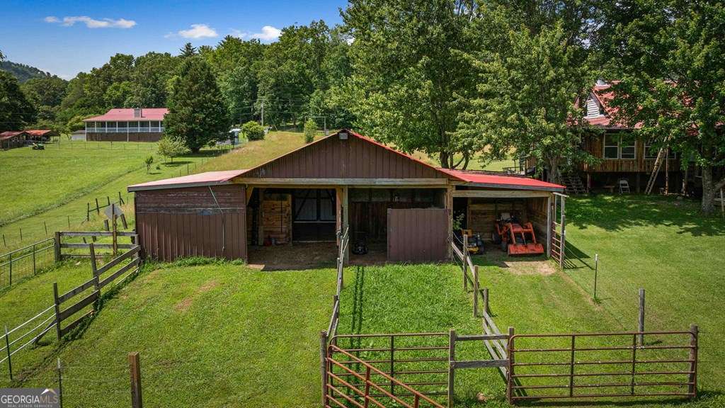 332 Night Lane Epworth GA 30541