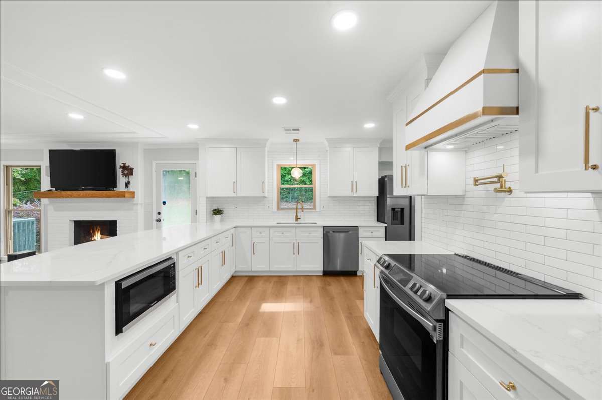 330 Monivea Lane Roswell GA 30075