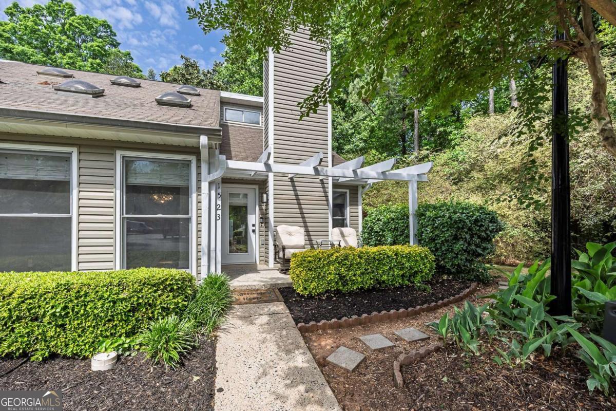 1523 Planters Ridge Lane Alpharetta GA 30004