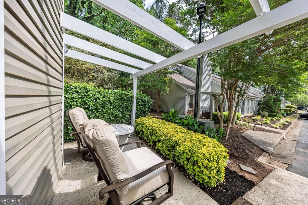 1523 Planters Ridge Lane Alpharetta GA 30004