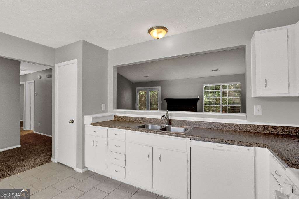1234 Wellhouse Walk Stone Mountain GA 30088