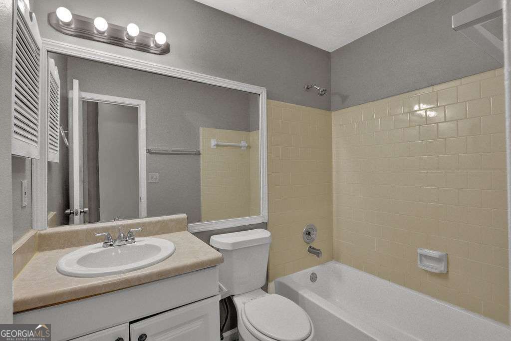 1234 Wellhouse Walk Stone Mountain GA 30088
