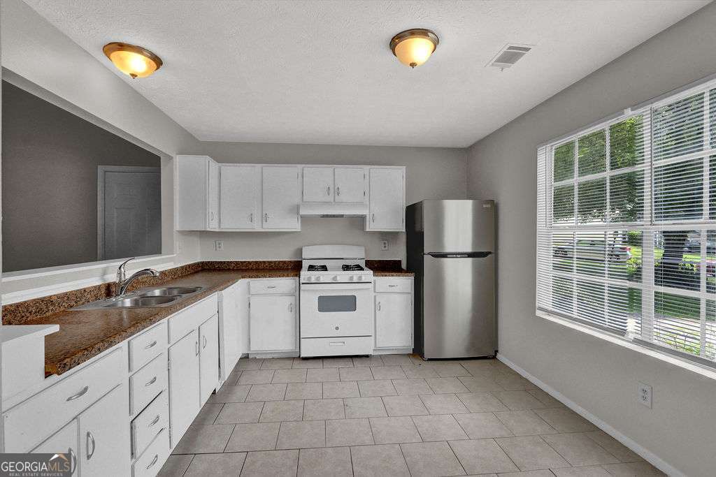 1234 Wellhouse Walk Stone Mountain GA 30088
