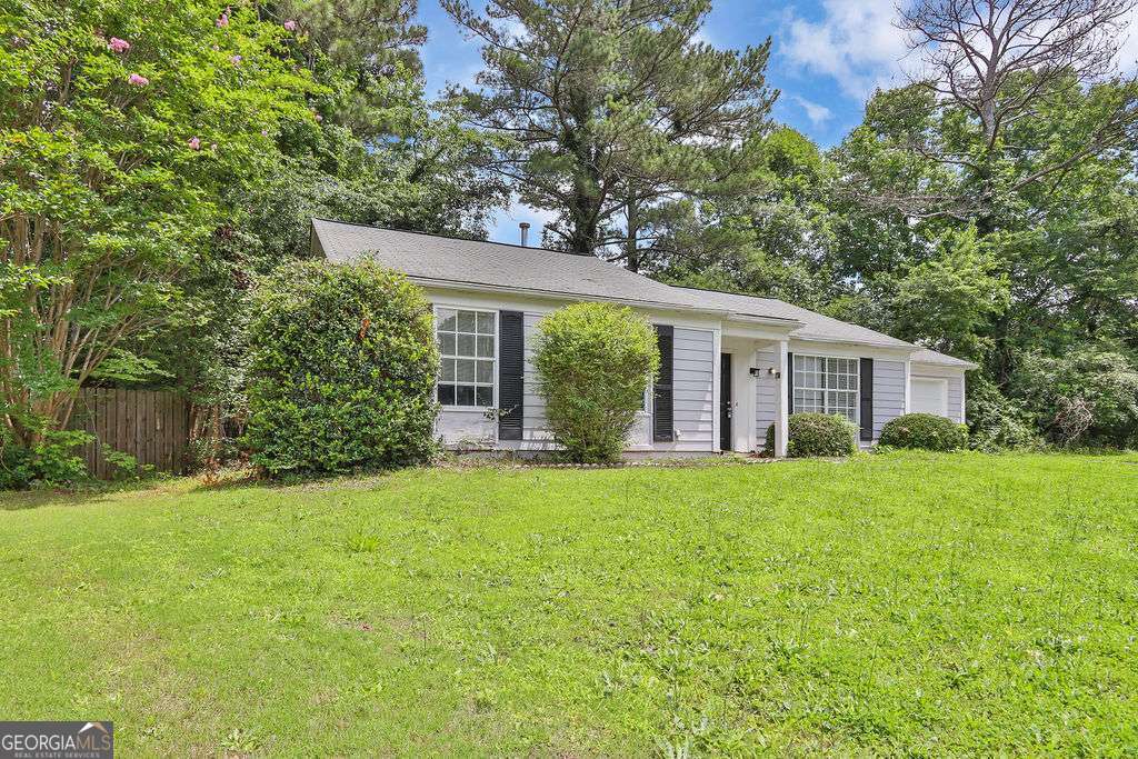 1234 Wellhouse Walk Stone Mountain GA 30088