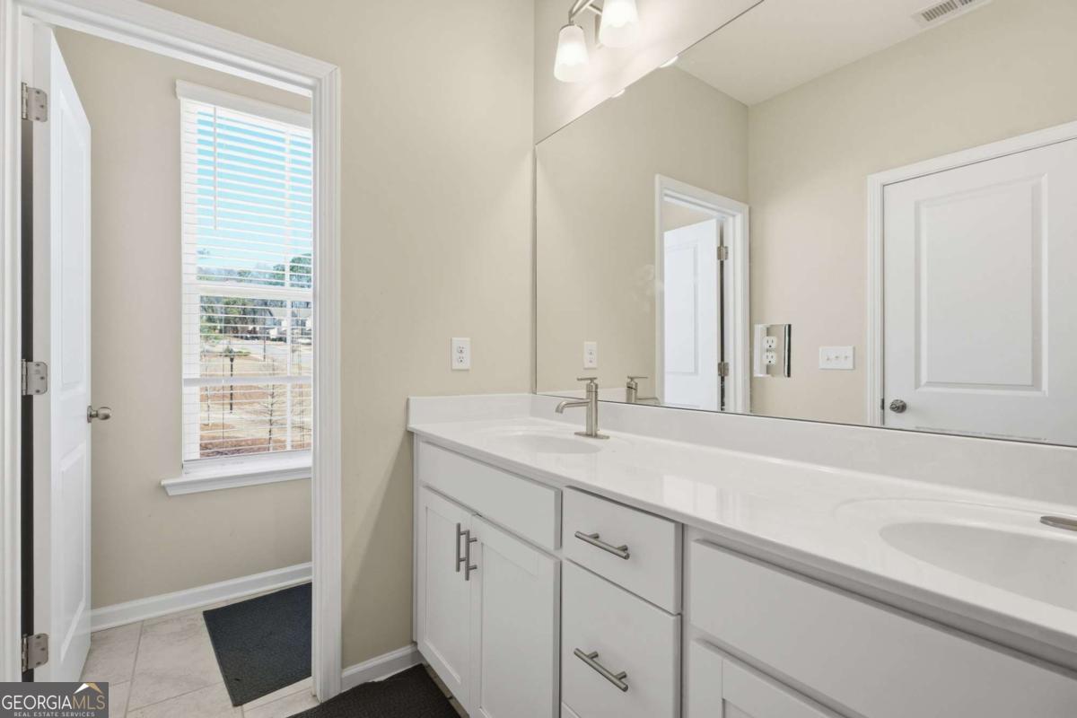 3317 Park Pointe Circle Scottdale GA 30079