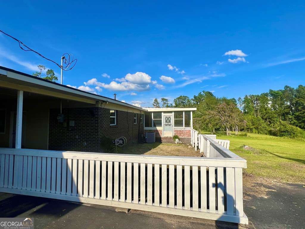 82 Cook Road Hazlehurst GA 31539