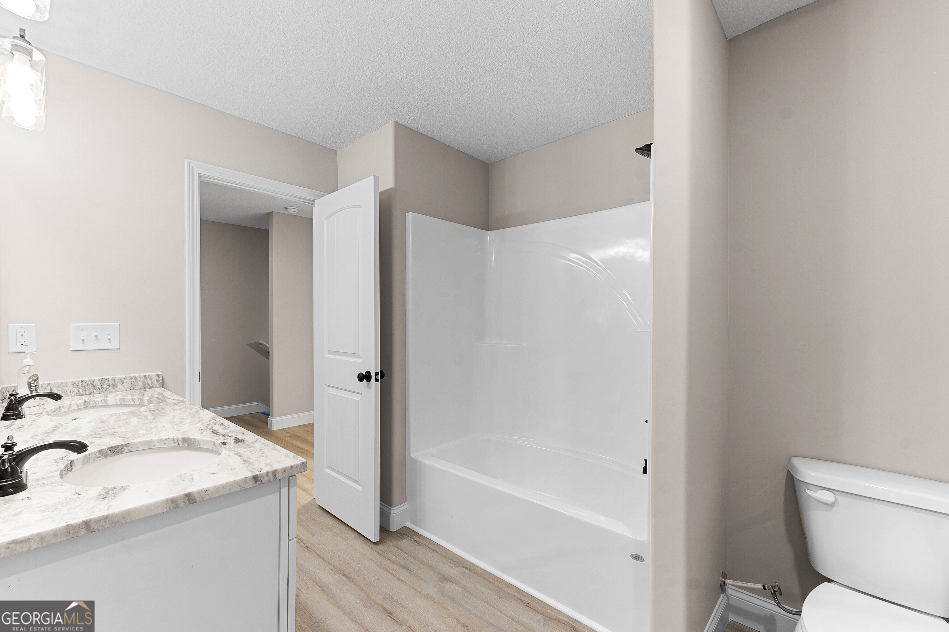 238 Beau Claire Circle Byron GA 31008