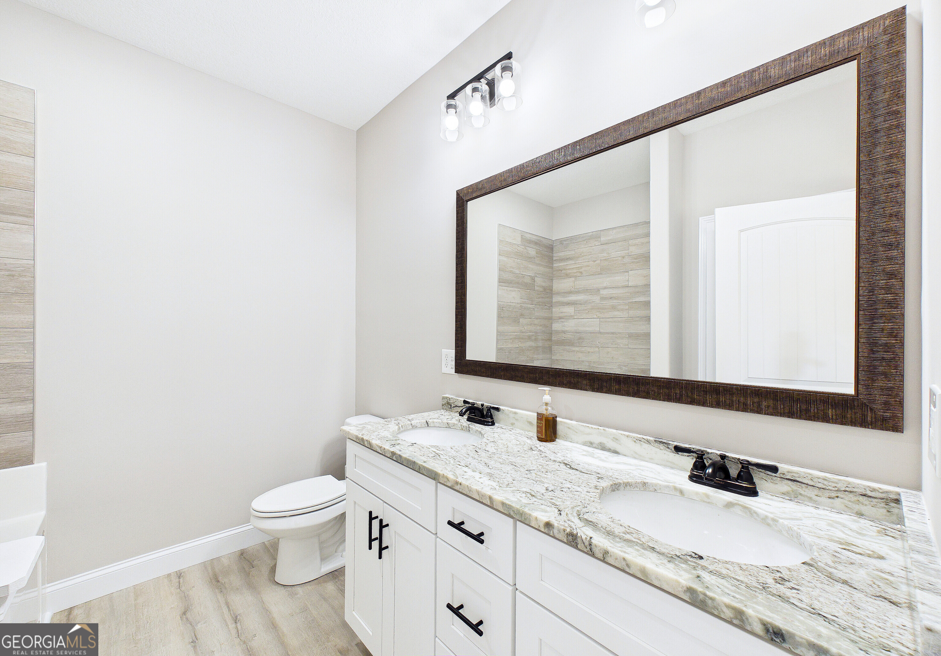 238 Beau Claire Circle Byron GA 31008