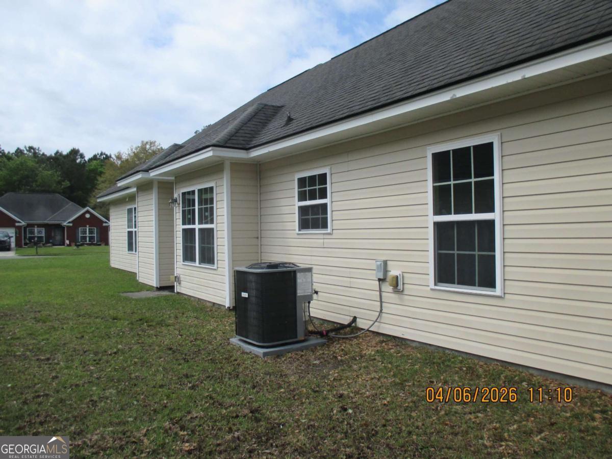 1109 Sara Lane Hinesville GA 31313