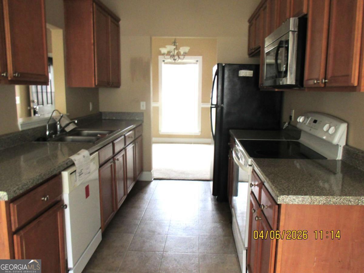1109 Sara Lane Hinesville GA 31313