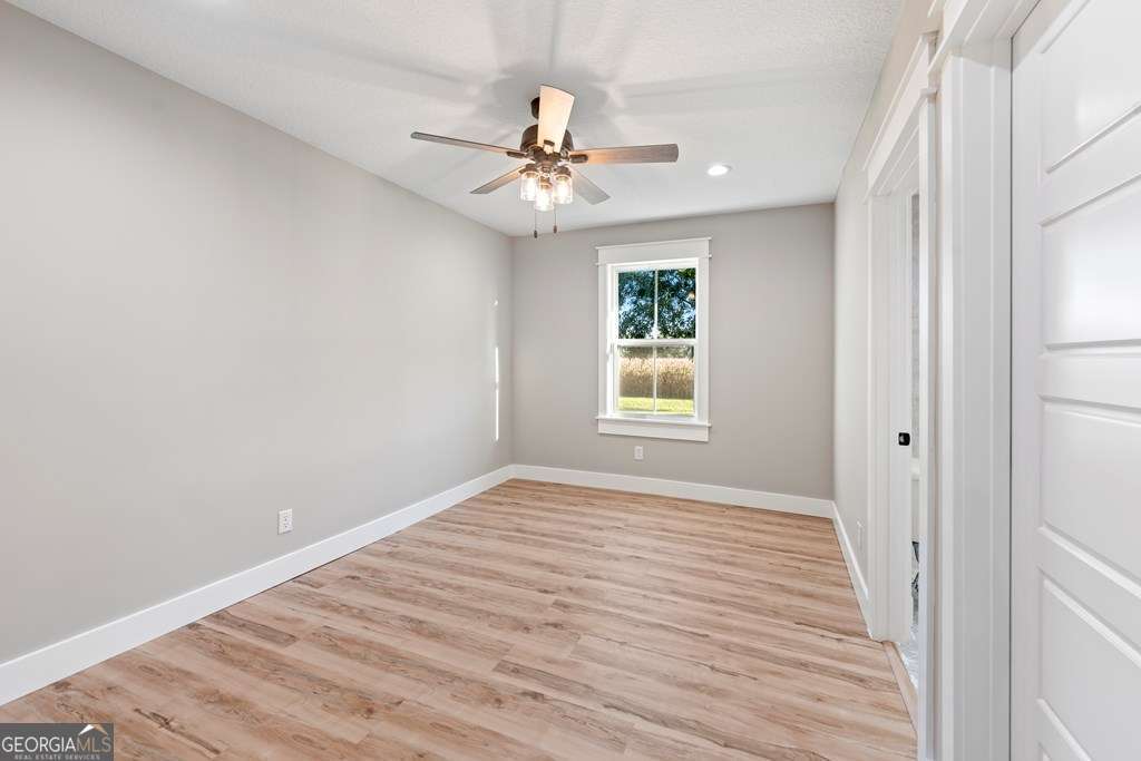 1335 Clifford Loop Blackshear GA 31516