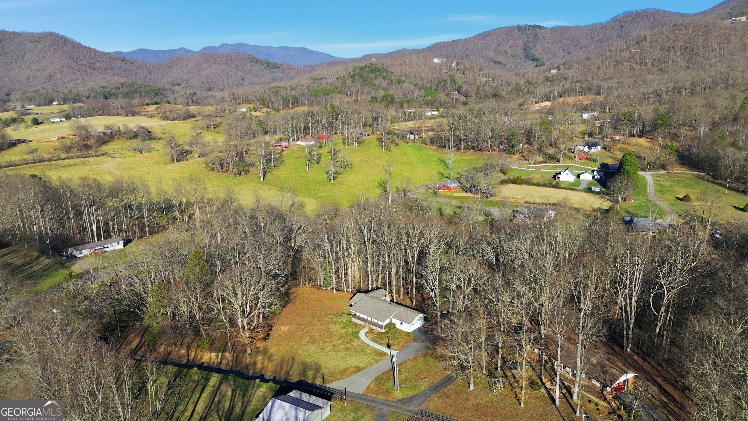 1664 Bell Gap Road Hiawassee GA 30546
