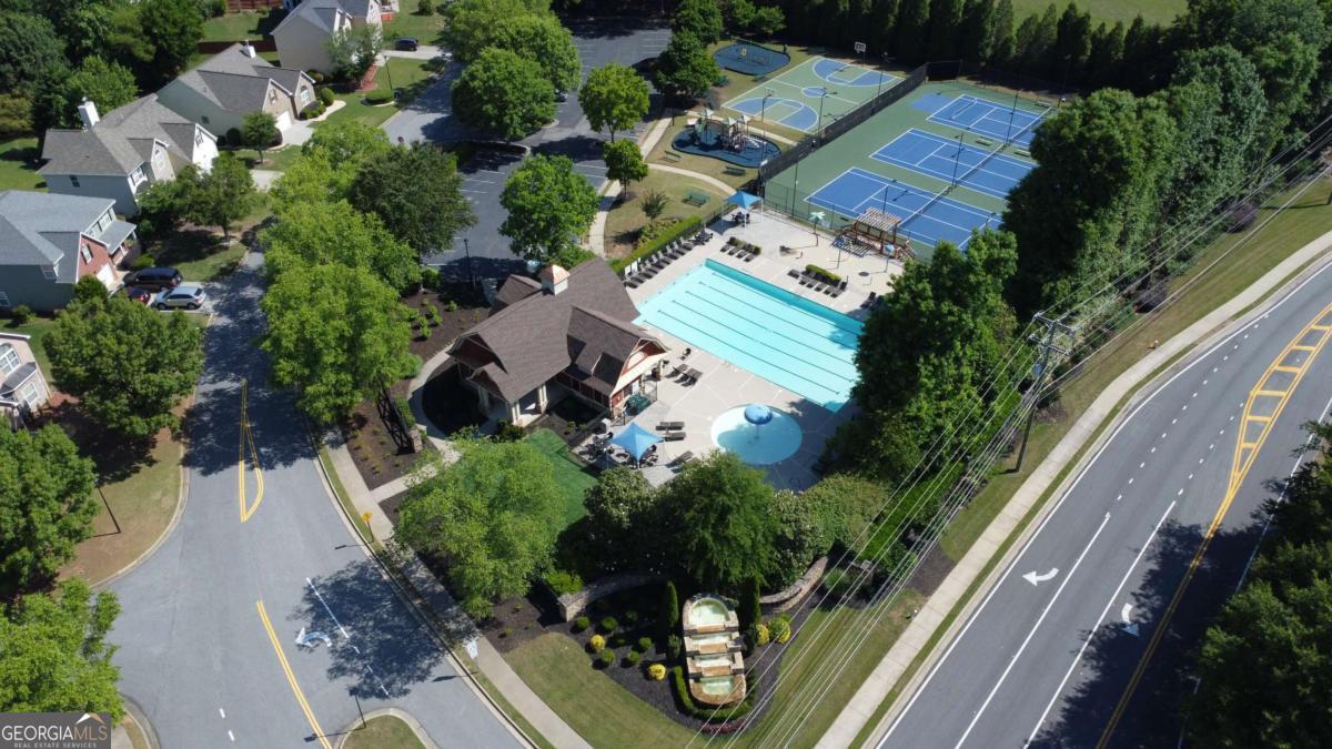 375 Fairpointe Place Suwanee GA 30024