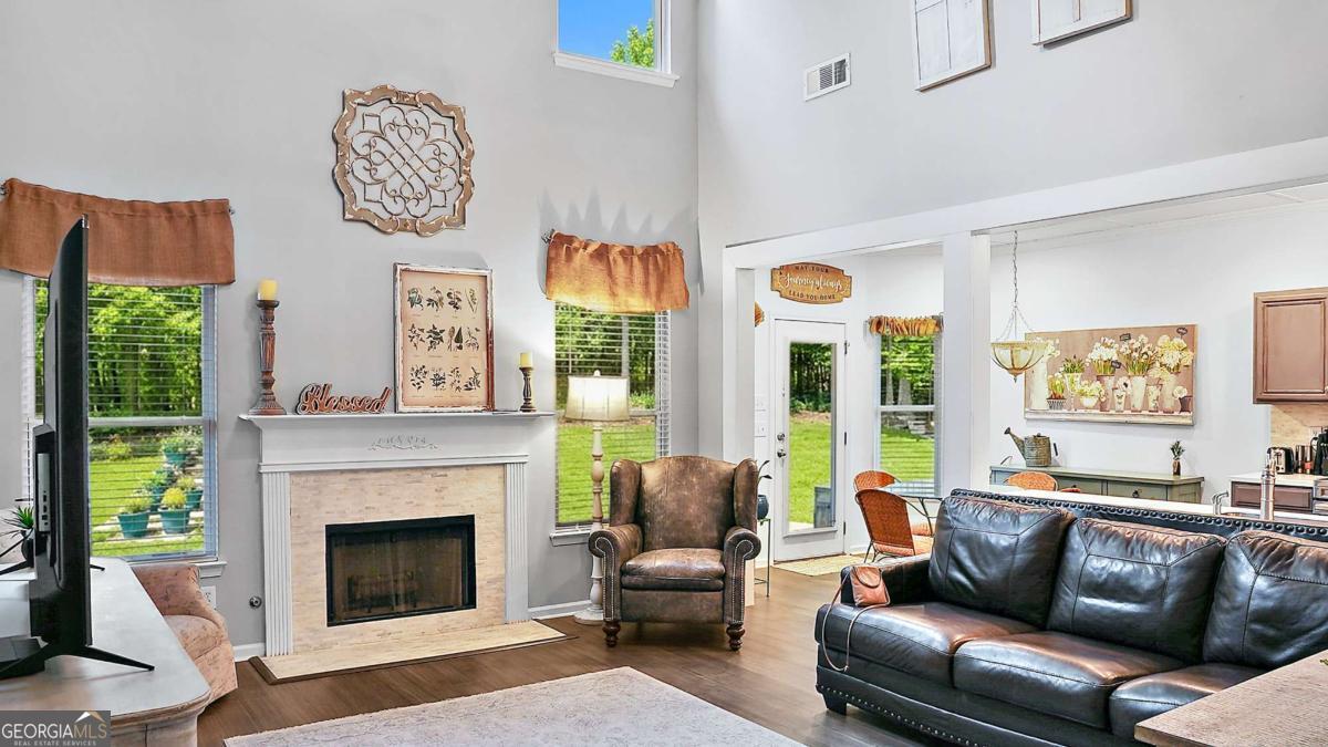 375 Fairpointe Place Suwanee GA 30024