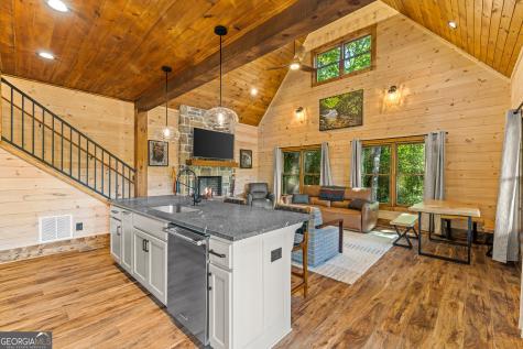 15662 Highway 197 N Clarkesville GA 30523