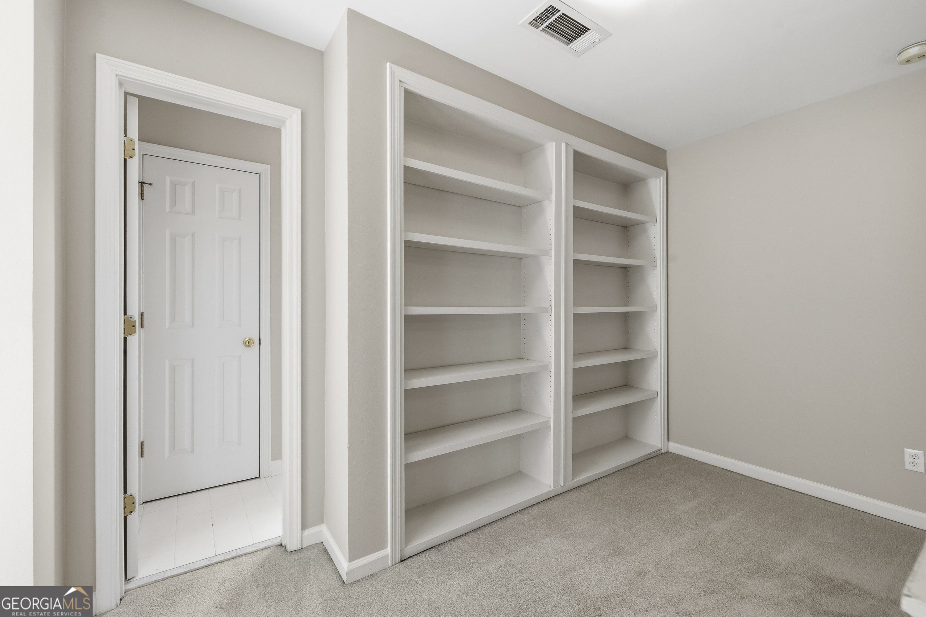 1127 Dunbarton Trace NE Brookhaven GA 30319