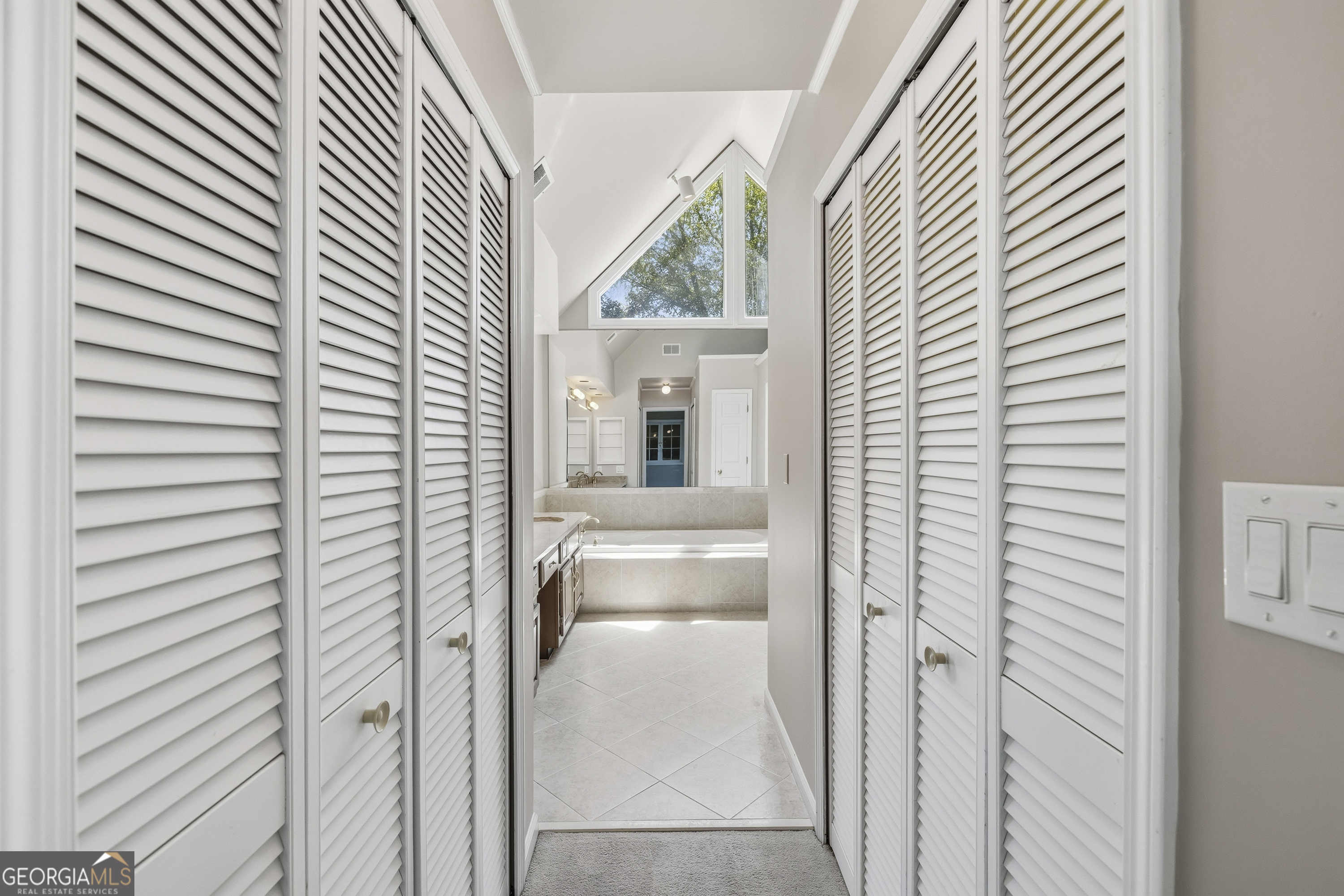 1127 Dunbarton Trace NE Brookhaven GA 30319