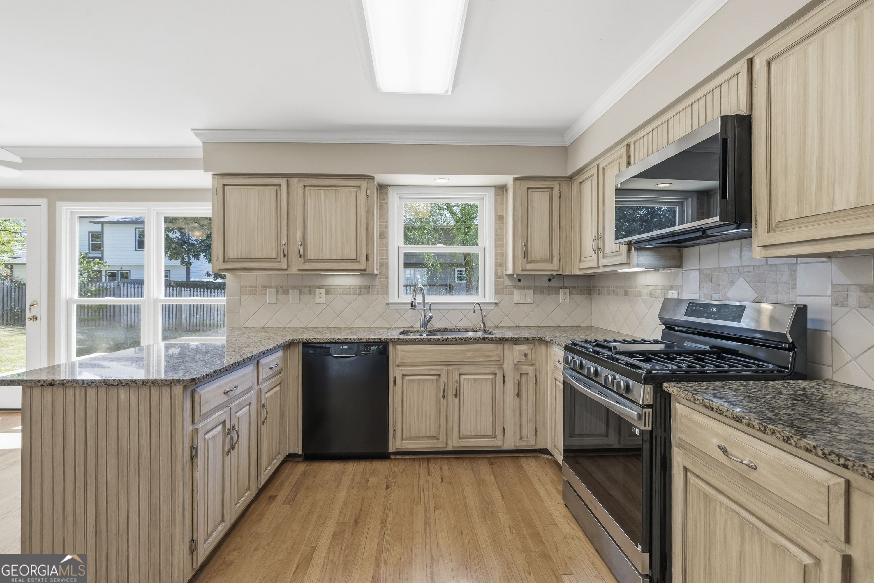 1127 Dunbarton Trace NE Brookhaven GA 30319