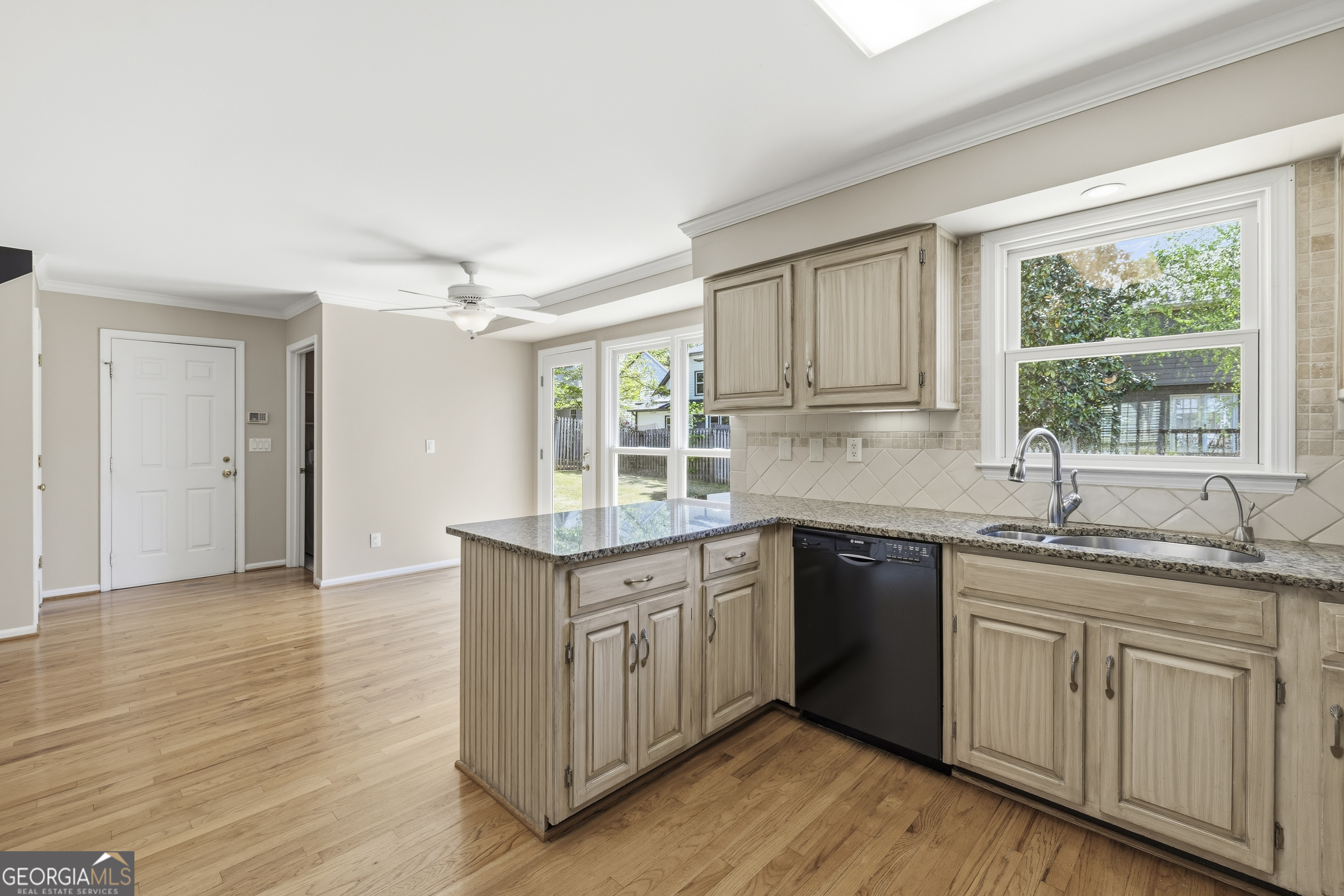 1127 Dunbarton Trace NE Brookhaven GA 30319