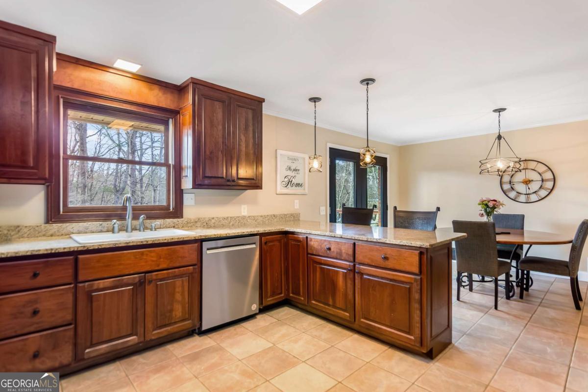 581 Roberts Ridge Road Ellijay GA 30540